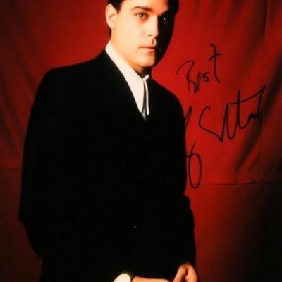 Goodfellas Ray Liotta signed portrait photo 