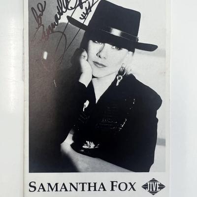 Model Samantha Fox signed postcard