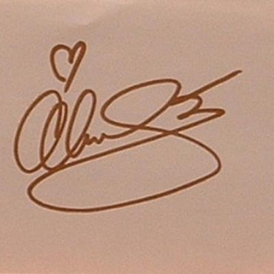 Alicia Silverstone signature slip