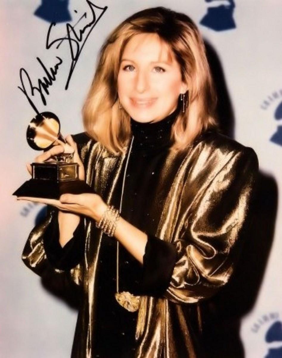 BARBRA STREISAND signed autographed photo Young Beauty COA Hologram main image 1