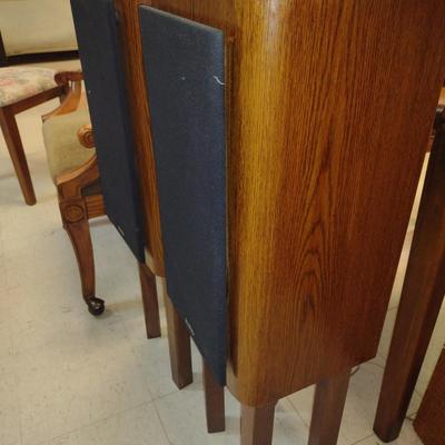 Pair of Infinity Speakers- Model RS 3000