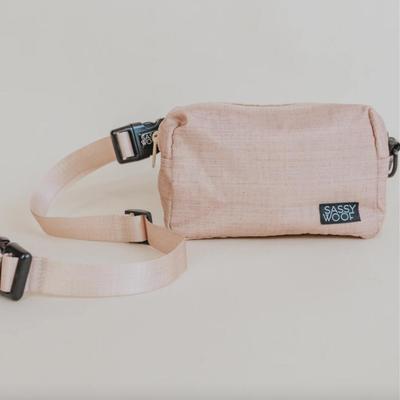 Sassy Woof - Woof Pack Fanny Pack Bag for Treats, Waste Bag Dispenser, Keys & Phone in Pinot Peach