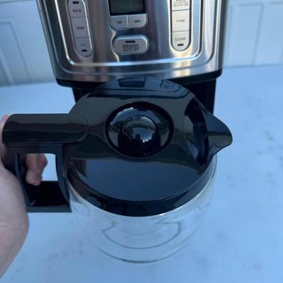 B - Cuisinart Brew Central 14-Cup Programmable Coffee Maker