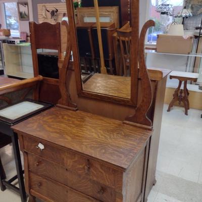 Antique Tiger Oak Dresser with Swiveling Mirror- Approx 34" x 19 1/2" x 29 3/4" Tall