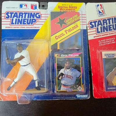 Lot of 2 starting lineups