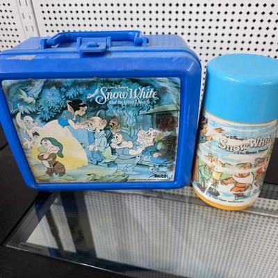 Snow white lunch box with thermos