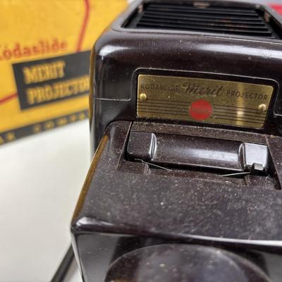 Vintage Kodak Kodaslide Merit Projector