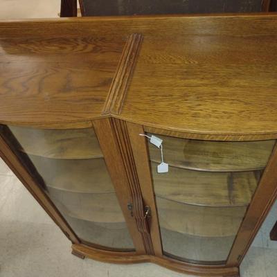 Antique Tiger Oak Curved Glass Double Door Display Cabinet with Key- Approx 35" x 14 1/4" x 43 1/4" Tall