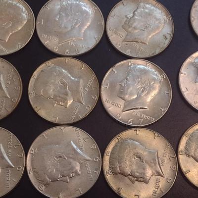 Set of 16 1965-1969 U.S. Mint Kennedy 40% Silver Half Dollars Circulated (39)