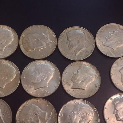 Set of 16 1965-1969 U.S. Mint Kennedy 40% Silver Half Dollars Circulated (39)