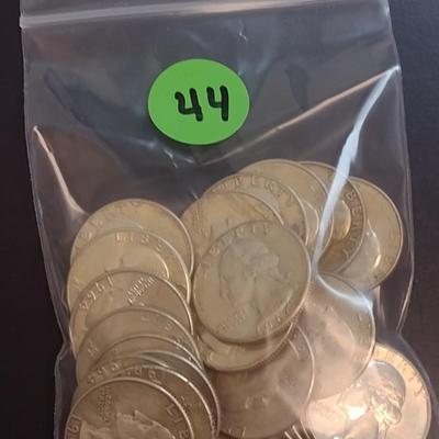 Set of 25 1964 U.S. Mint Washington Silver Quarters Circulated (44)