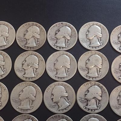 Set of 25 1940-49 U.S. Mint Washington Silver Quarters Circulated (51)