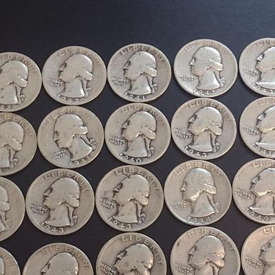 Set of 25 1940-49 U.S. Mint Washington Silver Quarters Circulated (52)