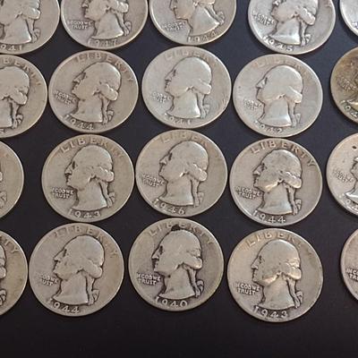 Set of 25 1940-49 U.S. Mint Washington Silver Quarters Circulated (53)