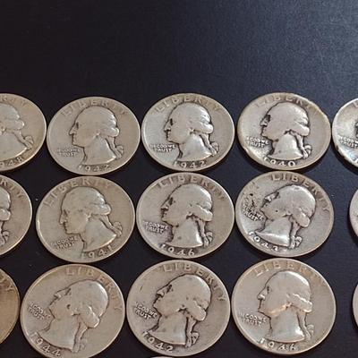 Set of 25 1940-49 U.S. Mint Washington Silver Quarters Circulated (54)