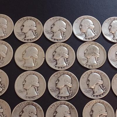 Set of 25 1940-49 U.S. Mint Washington Silver Quarters Circulated (55)