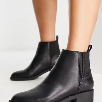 Women's Size 9, Men's Size 7 London Rebel Chelsea Boots in Black Faux Leather