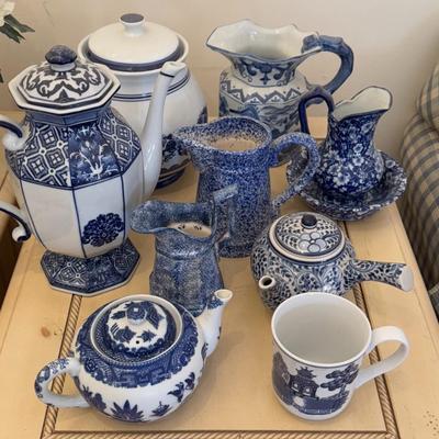 Blue/White Pottery Lot