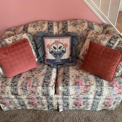 Floral Couch and Loveseat Set