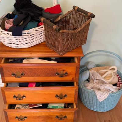 Wood 3-Drawer Nightstand Lot