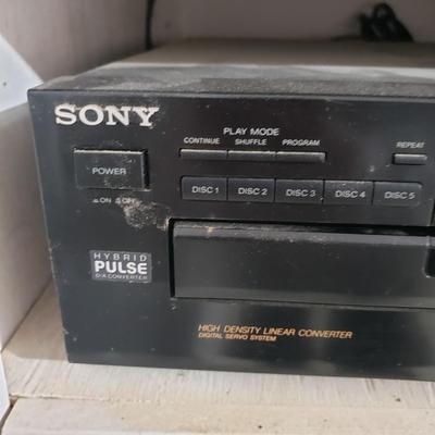 Sony 5 Disc CD Player (WM-KD)