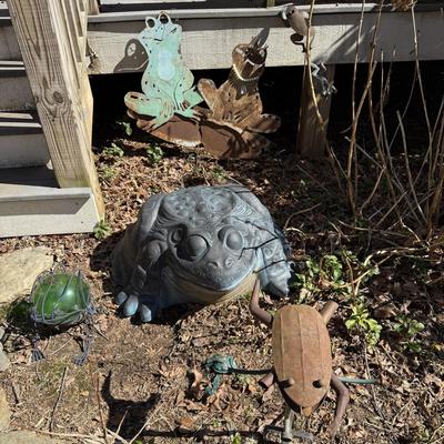 Funky Frog Decor (BD-BM)