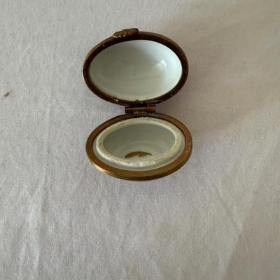 Limoges Ladybug Trinket Box and More (LR-BM)