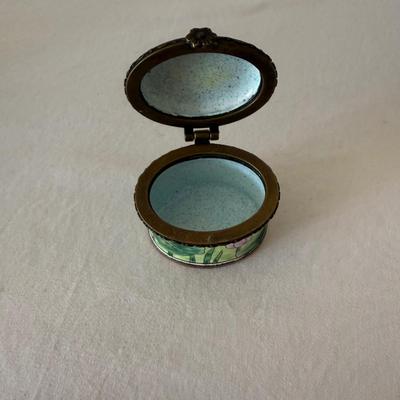 Limoges Ladybug Trinket Box and More (LR-BM)