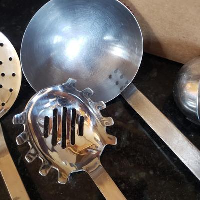 OXO, Leifheit Kitchen Utensils and More (K-KD)