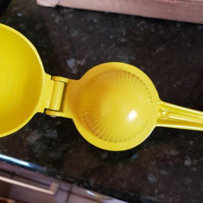 OXO, Leifheit Kitchen Utensils and More (K-KD)