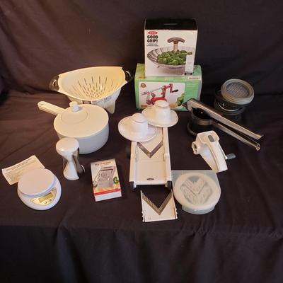 Kitchen Gadgets-OXO, Westmark, and More (K-KD)