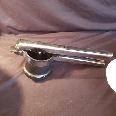 Kitchen Gadgets-OXO, Westmark, and More (K-KD)