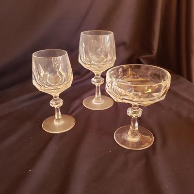 21 Pieces of "Alexandra" by Nachtmann Stemware (K-KD)