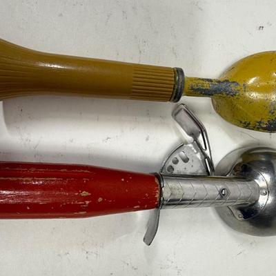 Vintage MCM Ice Cream Scoop Pair - Lightning and Bonny