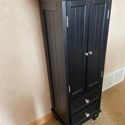 Black jewelry stand