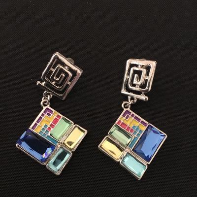 Silver tone, multicolored fashion, necklace, and earrings