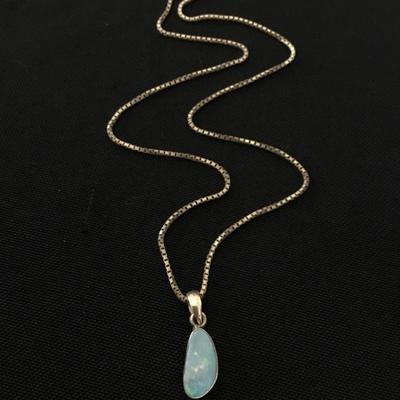 Vintage opal pendant & 925 silver necklace
