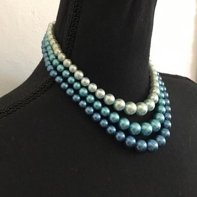 Vintage beaded three strand necklace