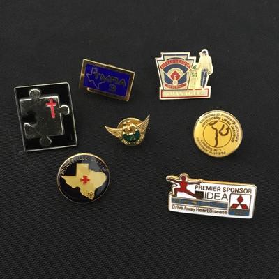 Lot vintage pins