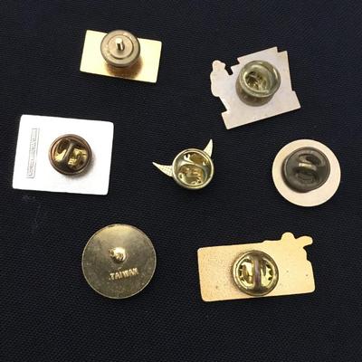 Lot vintage pins