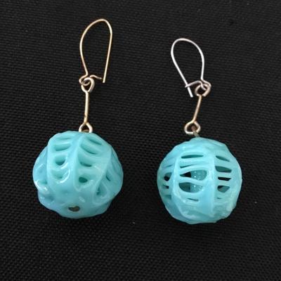 Vintage turquoise glass webbed ball dangle earrings