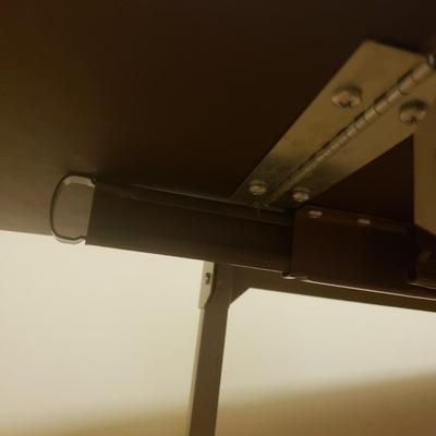 Williams Office Supply Rolling Desk and Desk Lamp (O-KD)