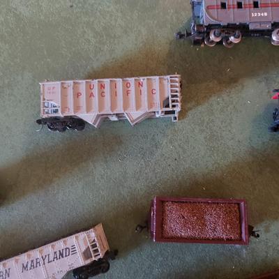 N Scale Model Trains by Atlas, Arnold, Bachman, Life Like and More (BG-KD)