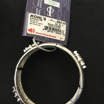 Jennifer Lopez, silver toned stretch bracelet