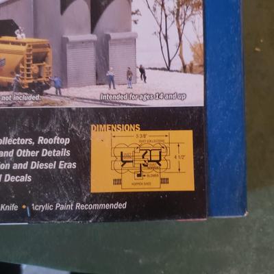 N Scale NIB Kits by Walthers (BG-KD)