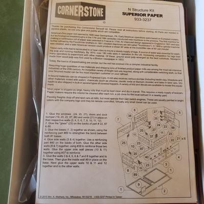 N Scale NIB Kits by Walthers (BG-KD)