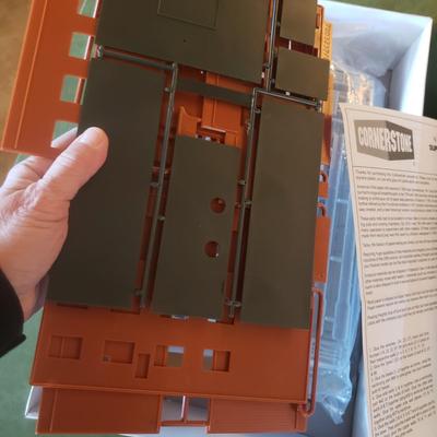 N Scale NIB Kits by Walthers (BG-KD)