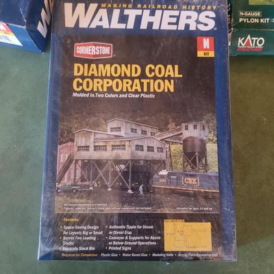 N Scale NIB Kits by Walthers (BG-KD)