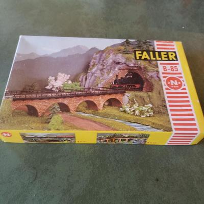 N Scale Model Scenery by Faller and More (BG-KD)