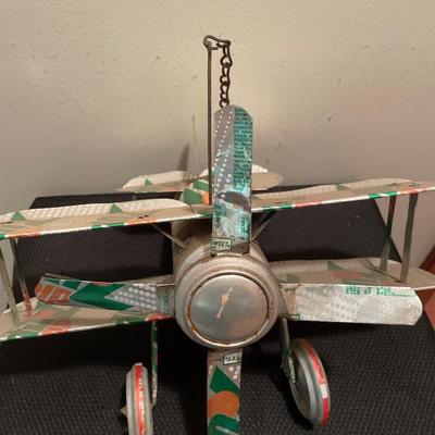 7up can airplane